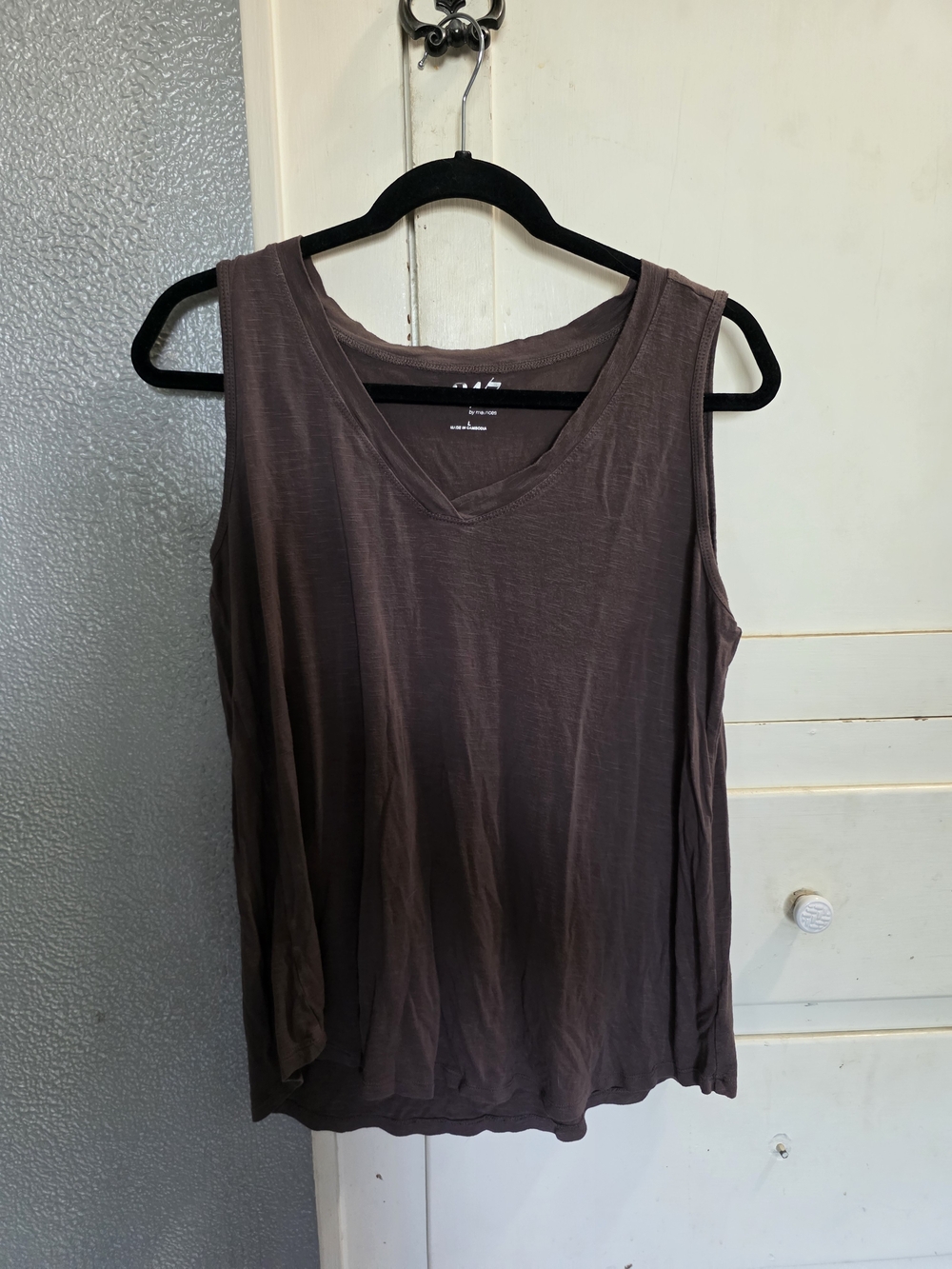 Sleeveless V-Neck Tank Top